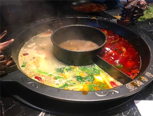 渝香隆鲜菜老火锅