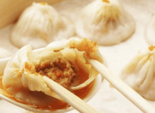 百年龙袍蟹黄汤包
