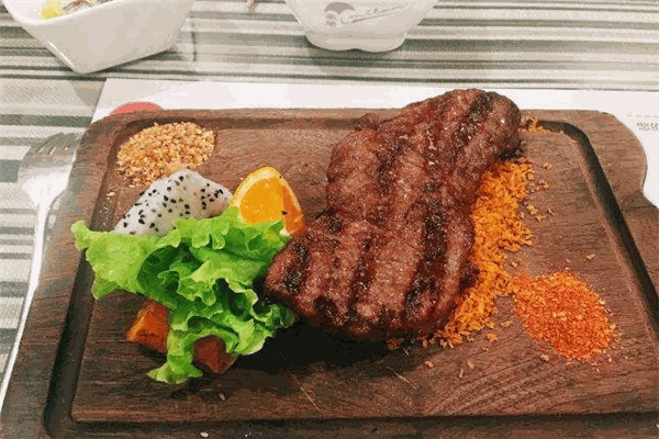 周末阳光西餐