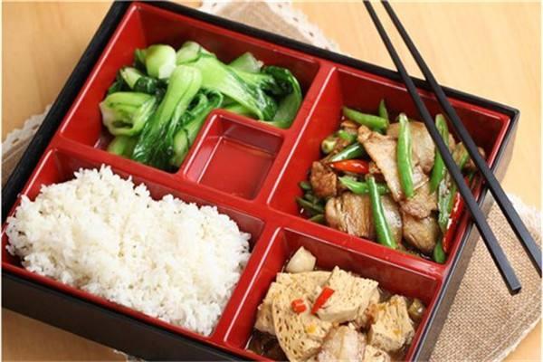 风味集中式快餐