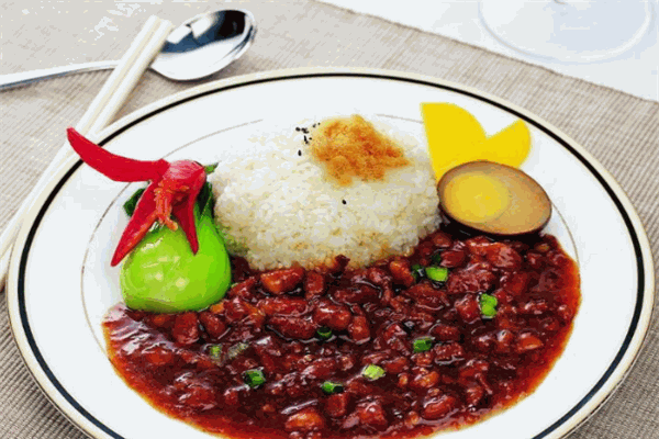 味爵仕卤肉饭