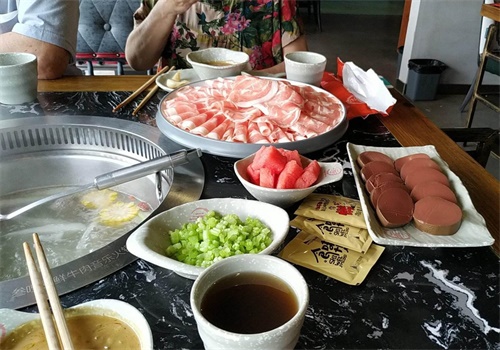 叁哩囤音乐火锅