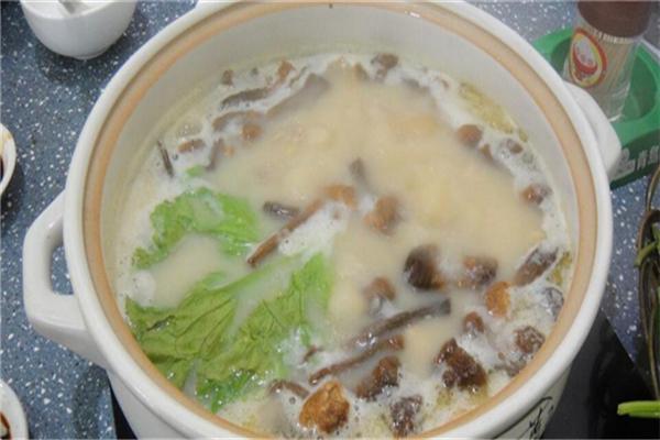 吉鑫记猪肚鸡