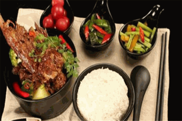 猪骨力辣骨饭