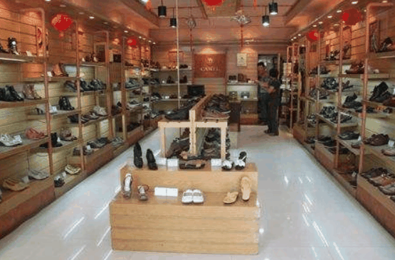 千里驹鞋店