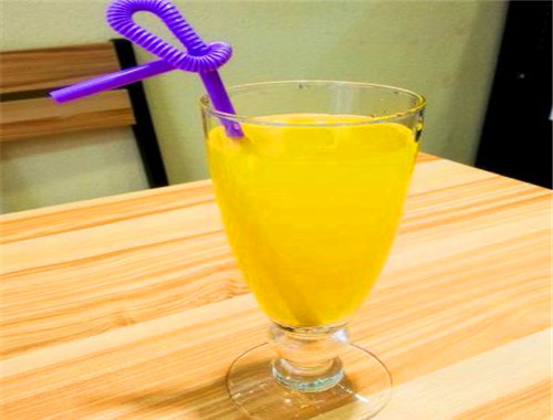 布兰妮奶茶