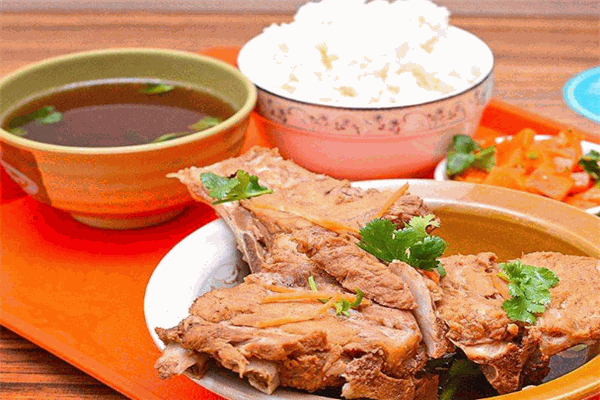 犟师傅排骨米饭