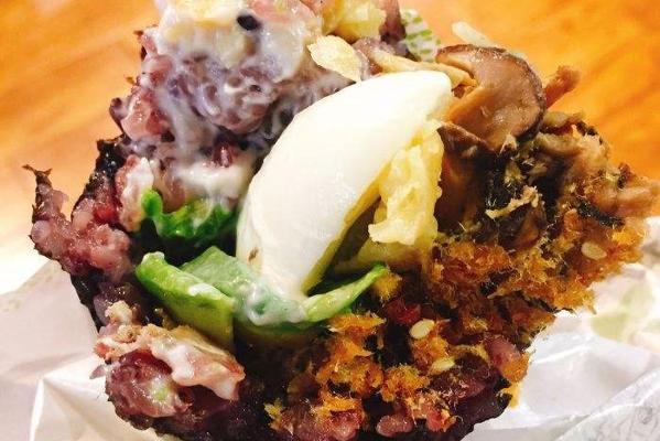 稚米手作饭团加盟