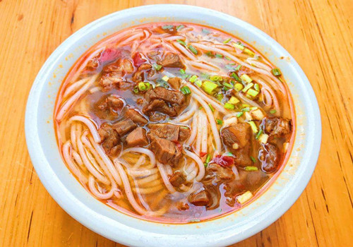 何师傅牛肉粉