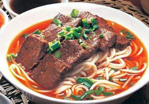 何师傅牛肉粉