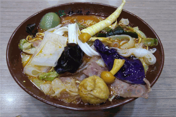 馍饭先生麻辣烫