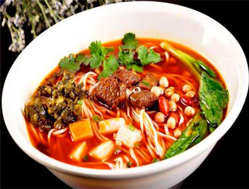 牛锦天红焖牛肉面