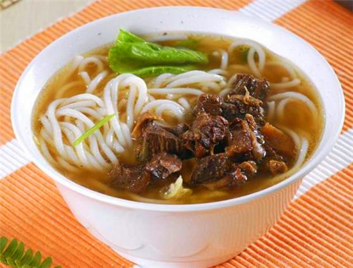 牛锦天红焖牛肉面