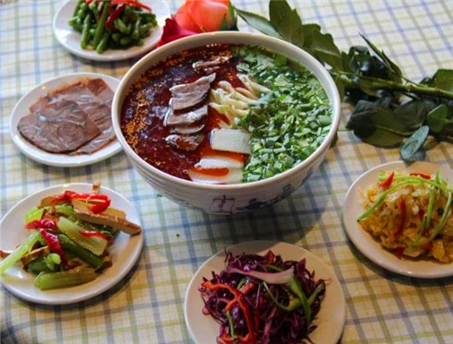 思泊湖牛肉面