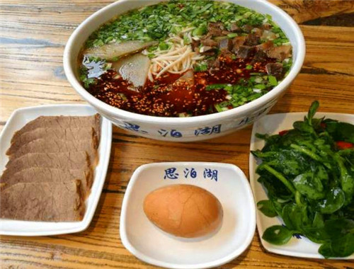 思泊湖牛肉面