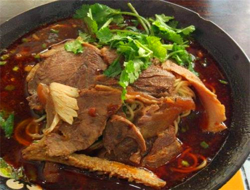 品丫品牛肉面