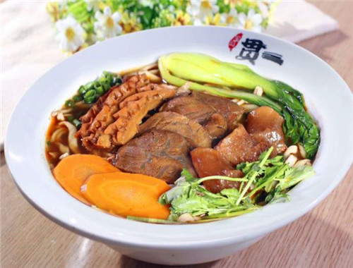 宝岛贯一牛肉面