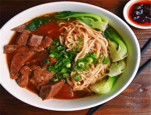牛牛小牛当家牛肉面
