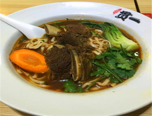 宝岛贯一牛肉面
