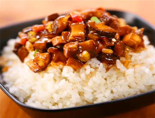 饭比心拌饭