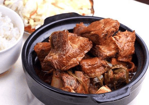 辣骨王酱骨饭