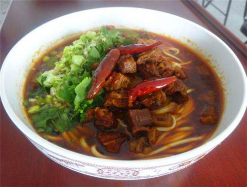 顶乐兰州牛肉面