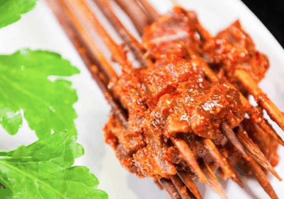 盘聚串串VS烤肉