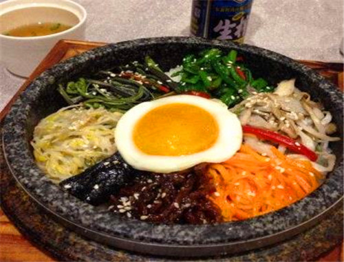 真爱石锅拌饭