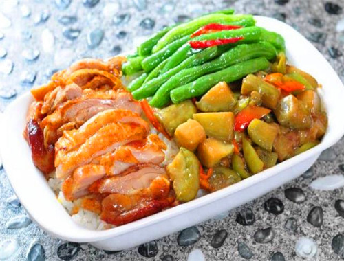 齐品达烤肉拌饭