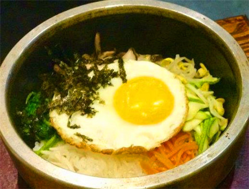 韩式金达莱石锅拌饭