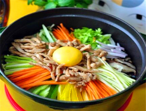 三千里韩式石锅拌饭