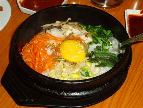 欧尼姐姐石锅拌饭