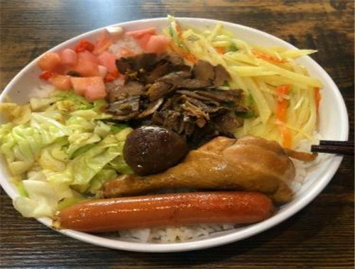 流浪地图剁椒卤汁拌饭