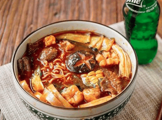 任忠宝麻辣烫