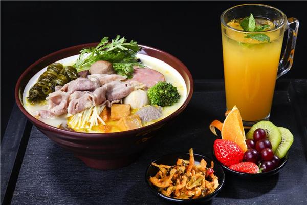 八猪麻辣烫