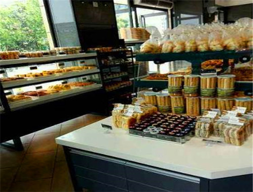 红宝石蛋糕店