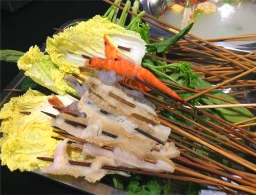 辣小兵卤蛙串串
