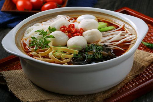 枫味源砂锅米线