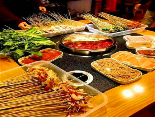 撸館创意串串香火锅