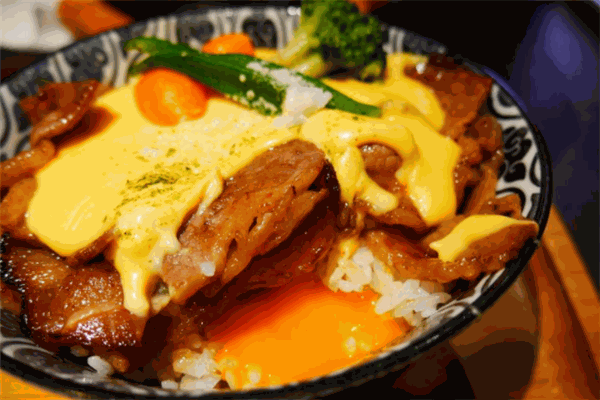 七丼日式烧肉饭