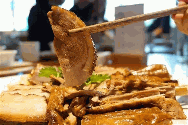 益淘盛大师卤鹅