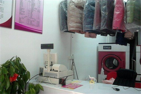巧巧干洗店加盟