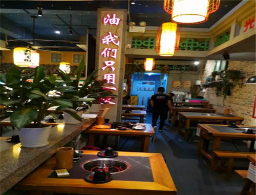 老签门小郡肝串串香