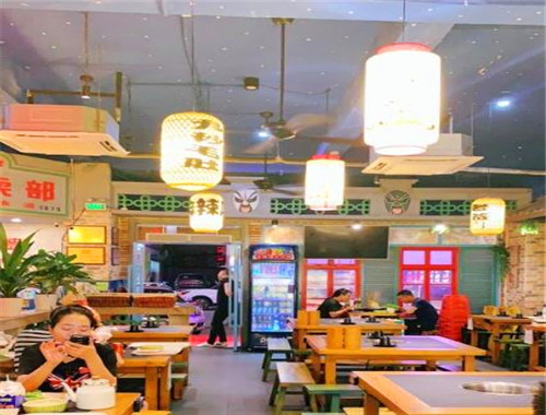 老签门小郡肝串串香