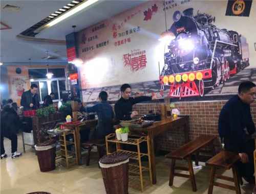 刘姐姐家小郡肝串串香