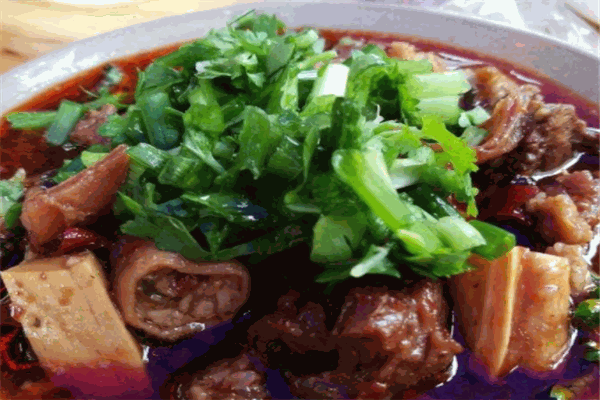谢老五翘脚牛肉