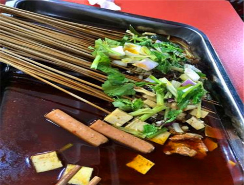 余味油卤串串香