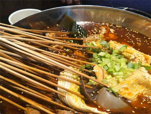 相聚串串香