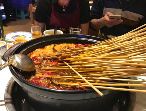 聚友串串香