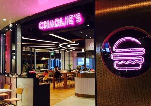 Charlies 粉红汉堡